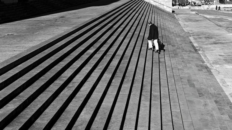 Free stock photo of architecture, arte urbana, black and white